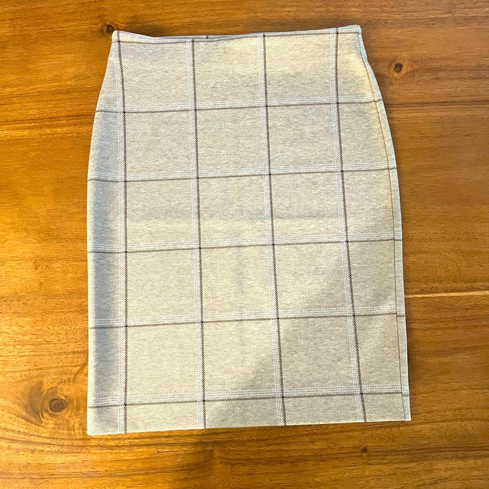 NWT Ann Taylor Factory Plaid Stretch Skirt XS